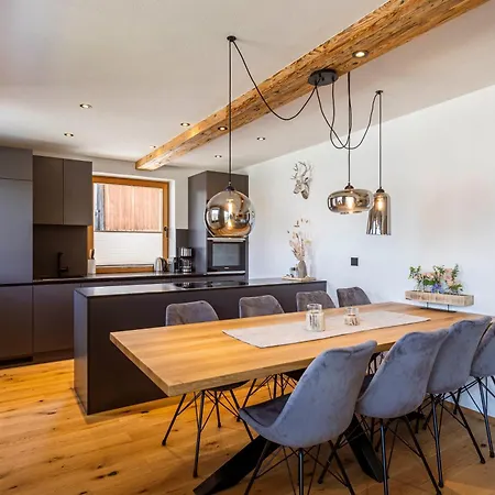 Zugspitz By Alps レルモース