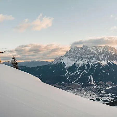 Zugspitz By Alps * Lermoos